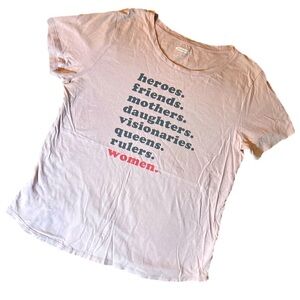 Old Navy graphic tee Size Medium